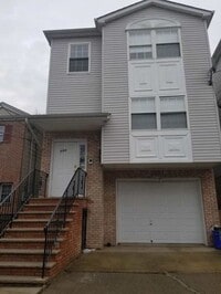 Building Photo - 488 S 18th St