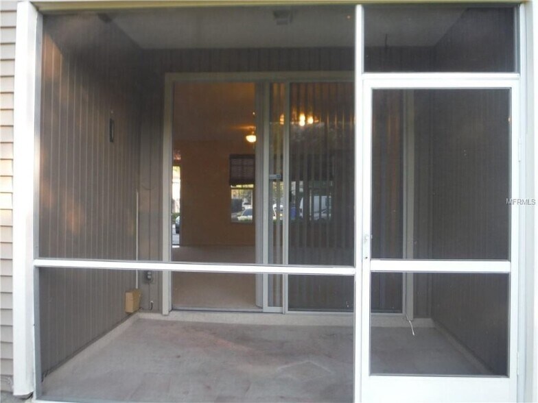 Building Photo - 11057 Black Swan Ct