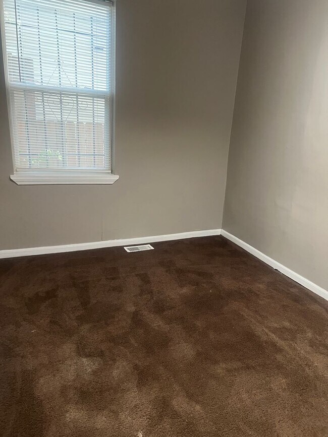 Building Photo - 1505 N Tuxedo St