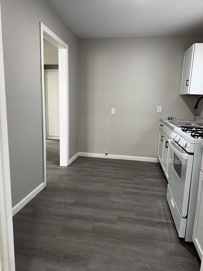 Building Photo - 2143 S Wichita St