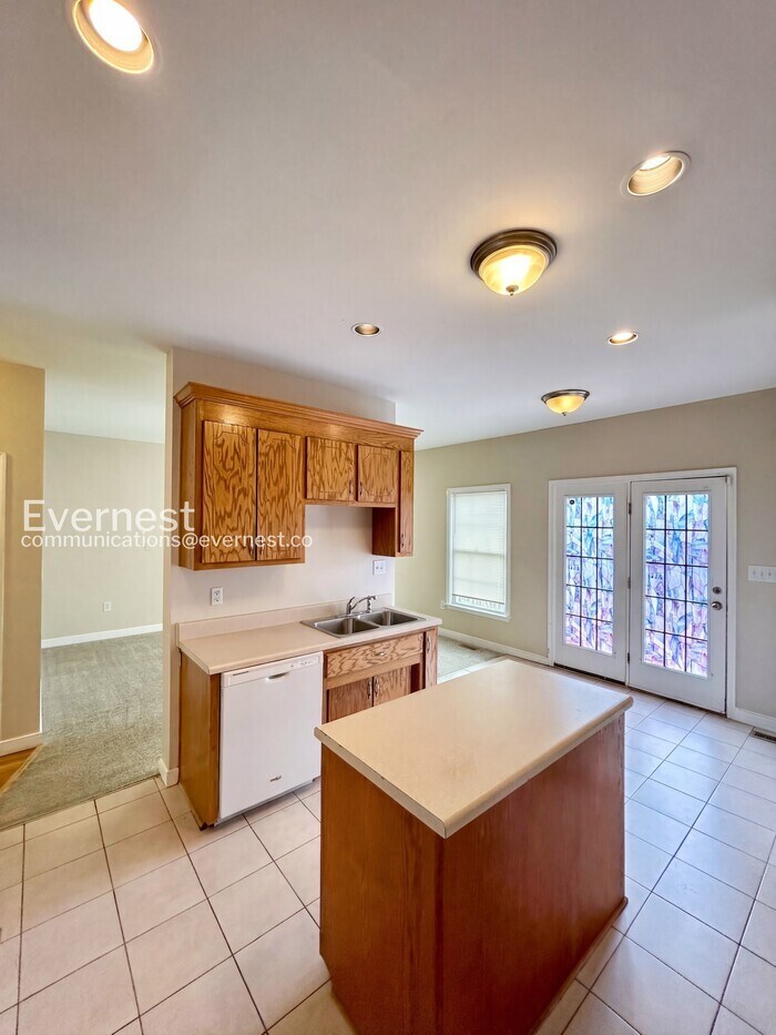 Building Photo - 1713 Jacquelin St