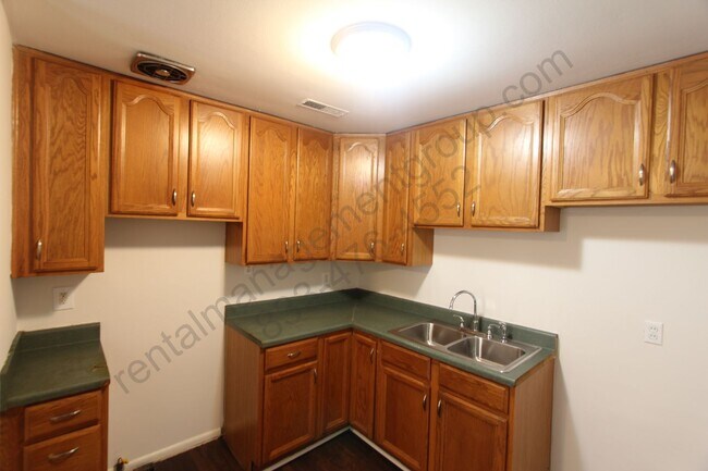 Building Photo - New On The Market with Fresh Updates!! Better Hurry!!