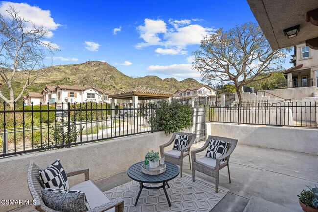 Building Photo - 88 Via Katrina