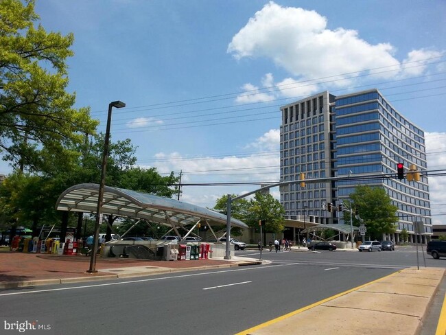 Building Photo - 11801 Rockville Pike