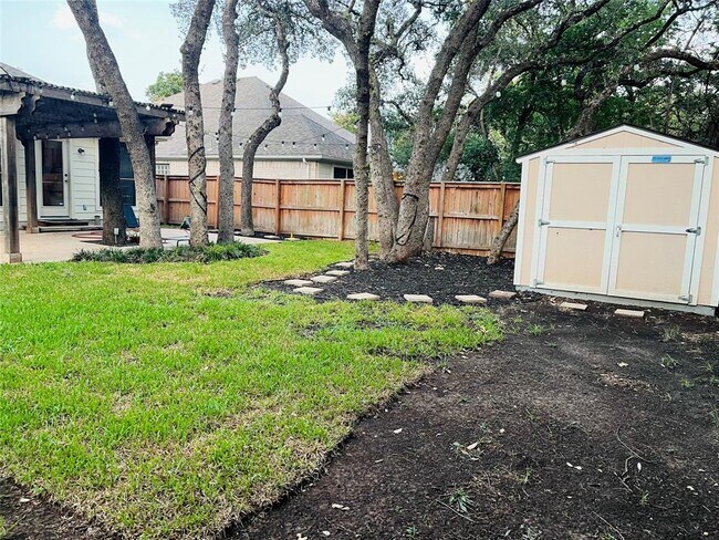 Building Photo - 5405 Apache Creek Cove