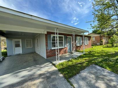 Primary Photo - WELCOME!!! THIS IS A BEAUTIFUL HOUSE FOR Y...