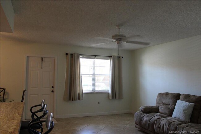 Building Photo - 2600 S Kanner Hwy