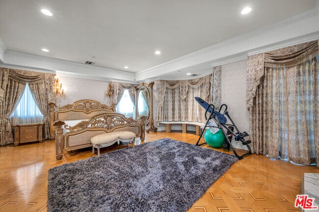 Building Photo - 11244 Briarcliff Ln