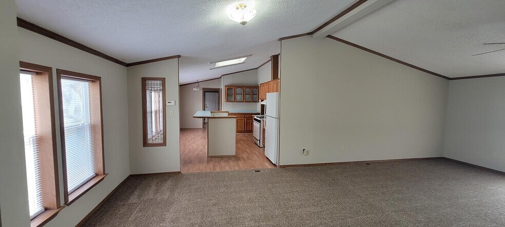 Building Photo - 9890 Eastwinds Dr