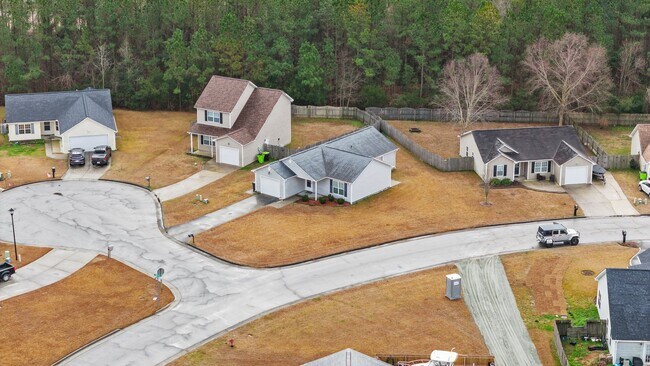 Building Photo - 100 Sumatra Ct