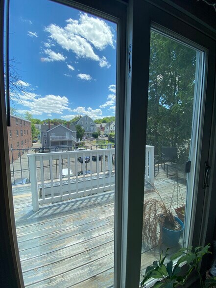 Building Photo - 56 Winship St