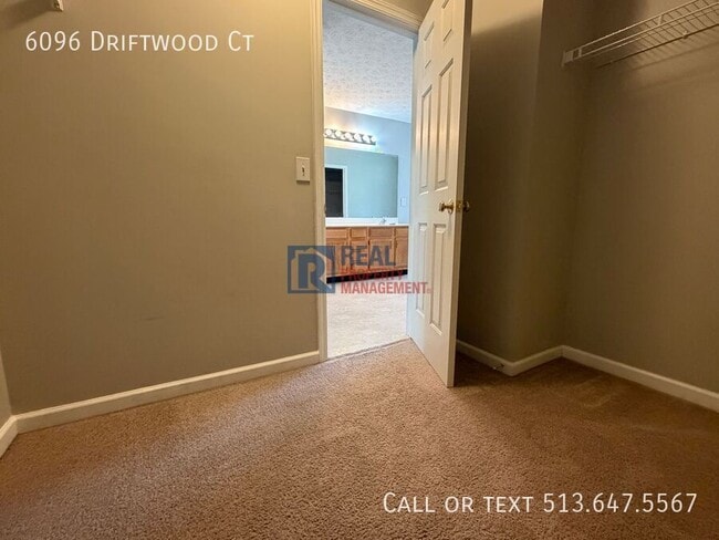 Building Photo - 6096 Driftwood Ct