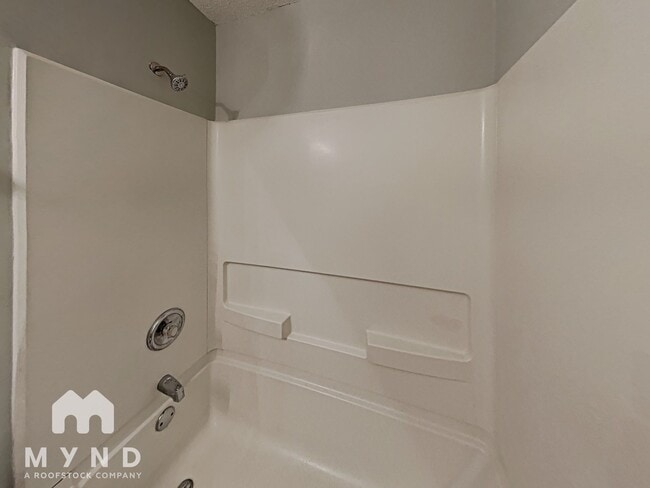 Building Photo - 3493 Riverview Chase Way