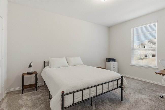 Building Photo - 1934 Peace Pl