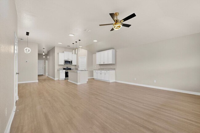 Building Photo - 7619 Toledo Bend