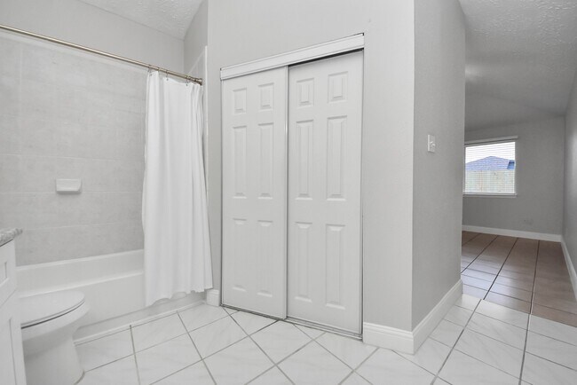 Building Photo - 20627 Burwood Cir