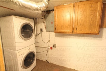 Basement Laundry Room - 425 Lewis Ave