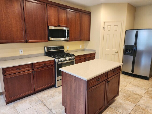 Building Photo - 3941 Orchard Dr