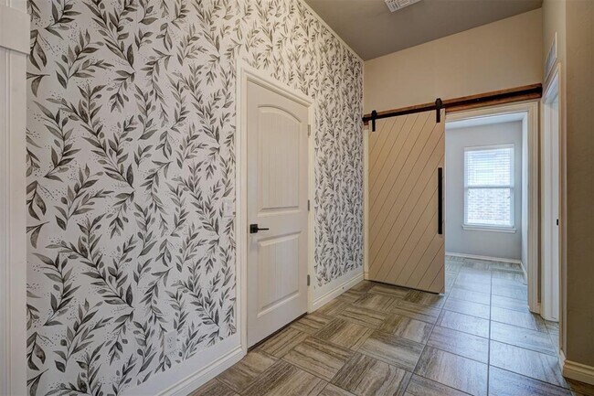 Building Photo - 12490 Native Hill Dr