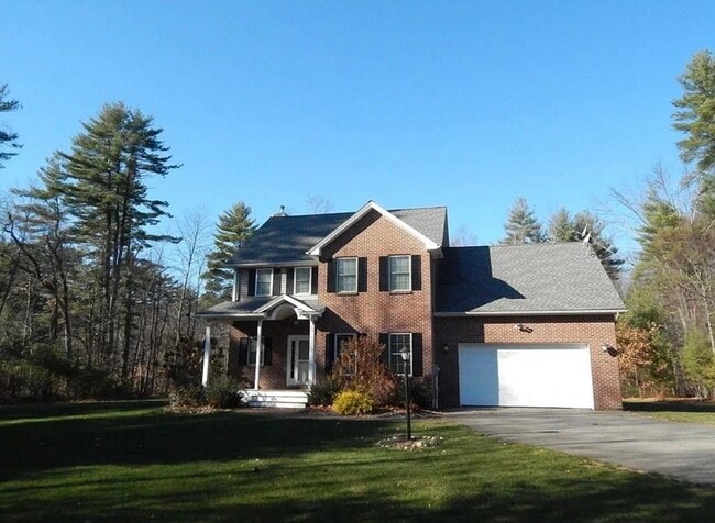 Building Photo - 17 Two Ponds Rd