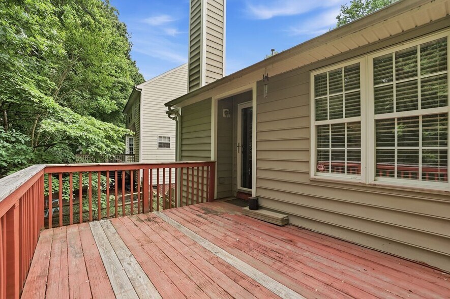 Building Photo - 2830 Black Walnut Ln