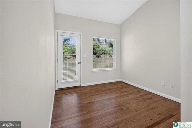 Building Photo - 5127 Dogwood Trail