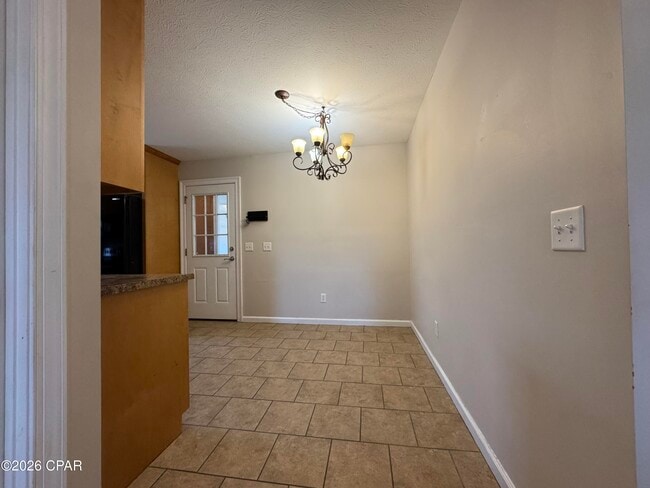 Building Photo - 3545 Brentwood Pl