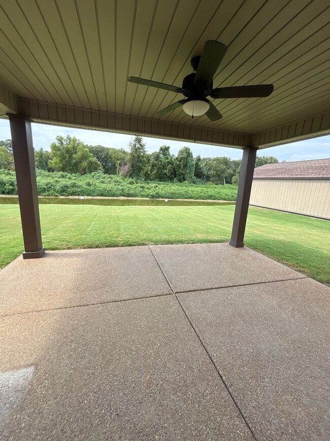 Building Photo - 322 Hidden Springs Ln