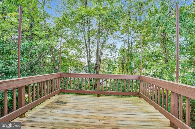 Building Photo - 12911 Walnut View Ct