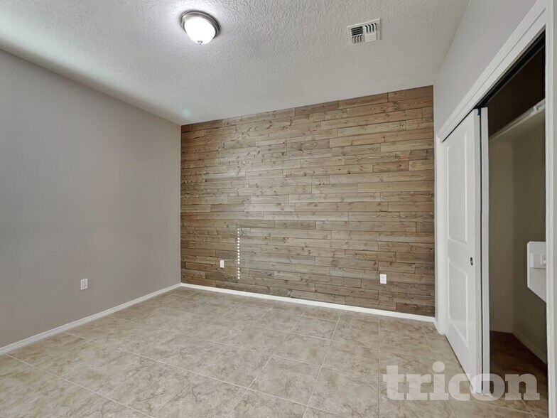 Building Photo - 1811 Camino Cancun