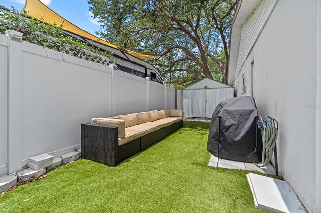 Building Photo - 2824 Paddock Dr