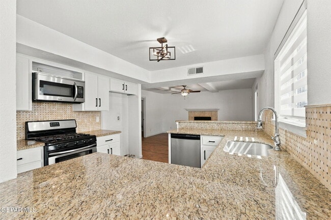 Building Photo - 6728 Dakota Ridge Dr
