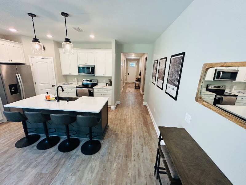 Building Photo - 5991 Born Dr