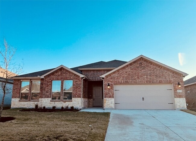 Building Photo - 2025 Eugene St