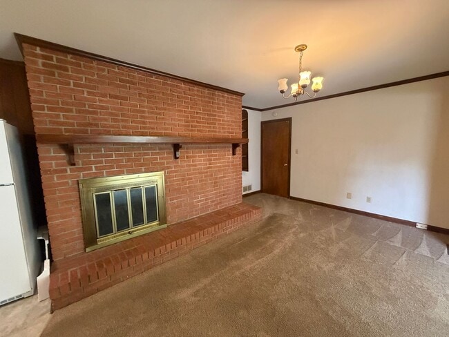 Building Photo - 215 Lesesne Dr