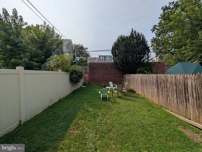 Building Photo - 424 Conarroe St