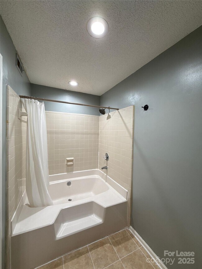 Building Photo - 7201 Winery Ln