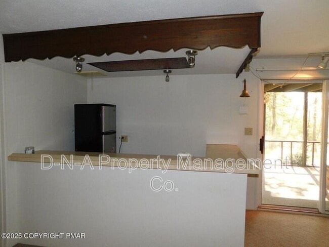 Building Photo - 1134 Scotrun Dr