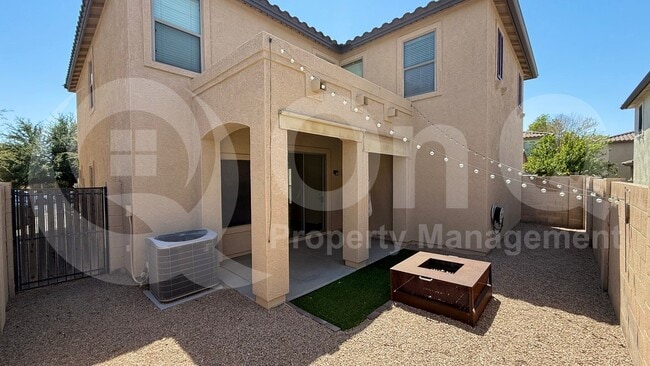 Building Photo - 21182 E Stonecrest Dr