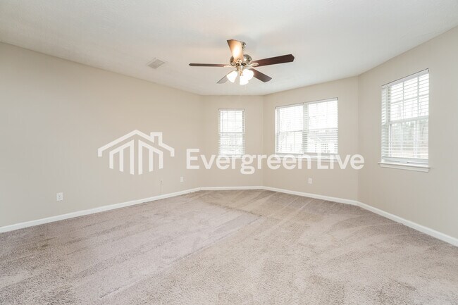 Building Photo - 5552 La Fleur Trail