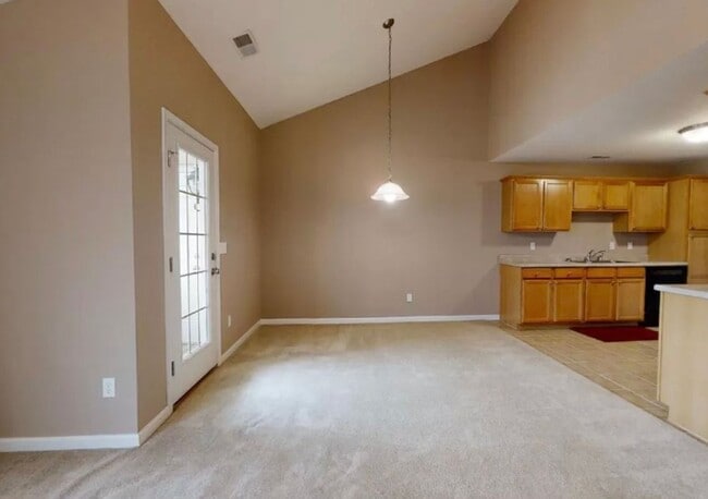 Building Photo - 1358 Mariner Way