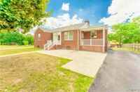 Building Photo - 2500 Starwood Dr