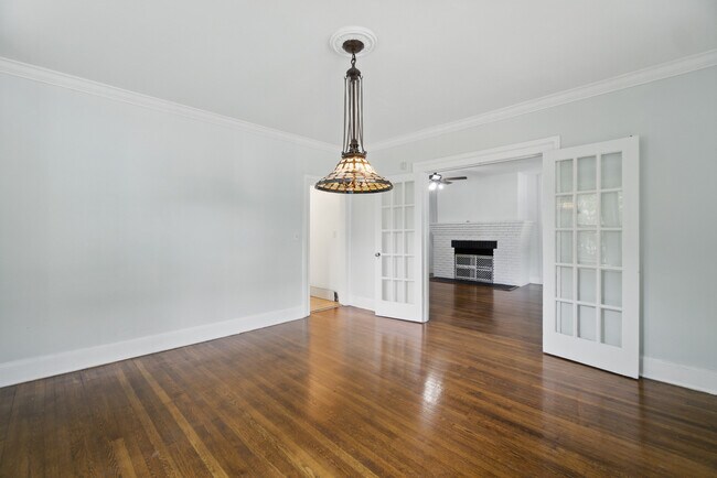 Building Photo - 5611 Hampton Blvd