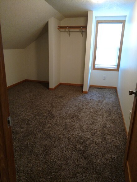 Building Photo - 911 Johnson St