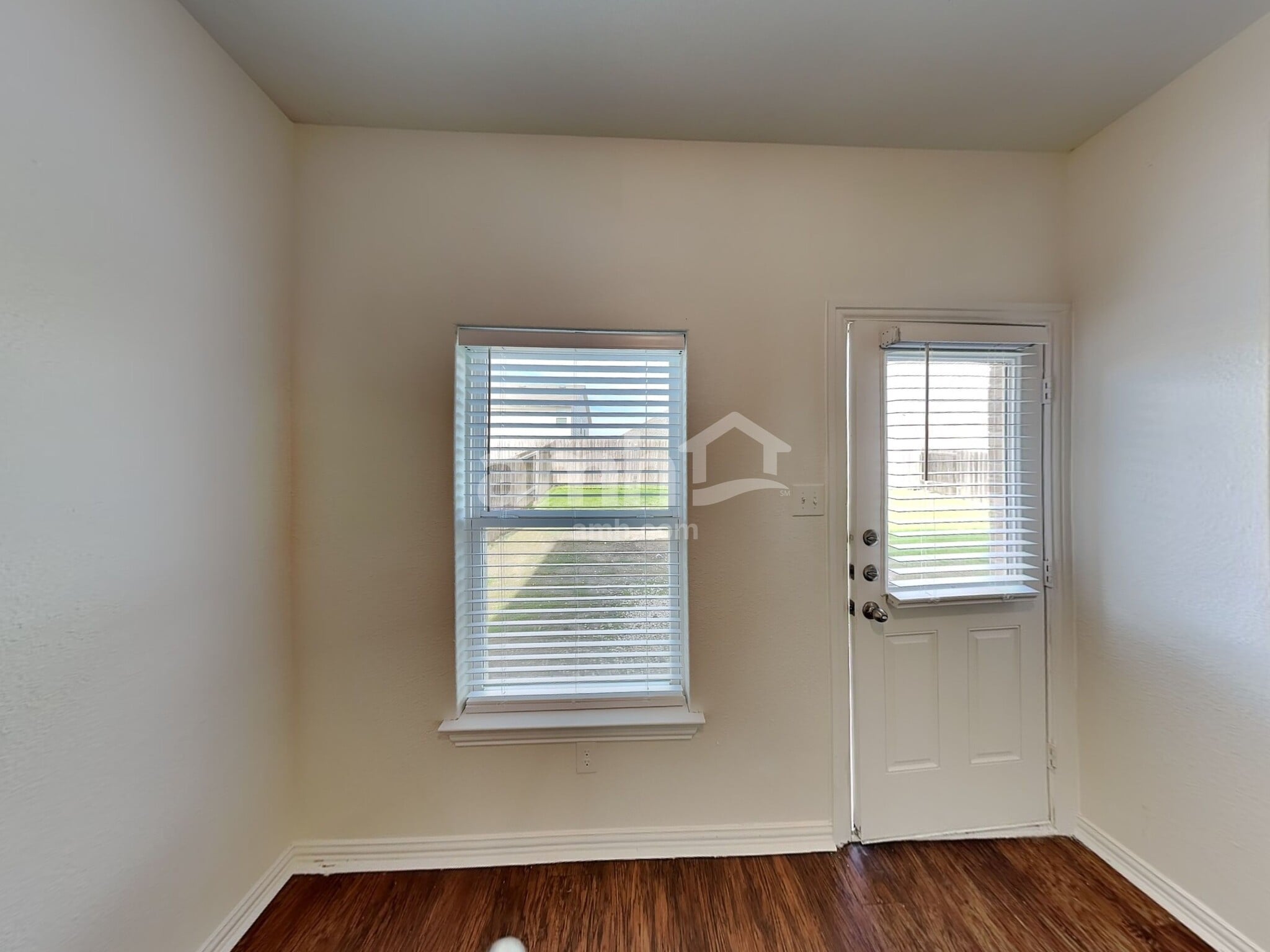 Building Photo - 1220 Arizona Dr