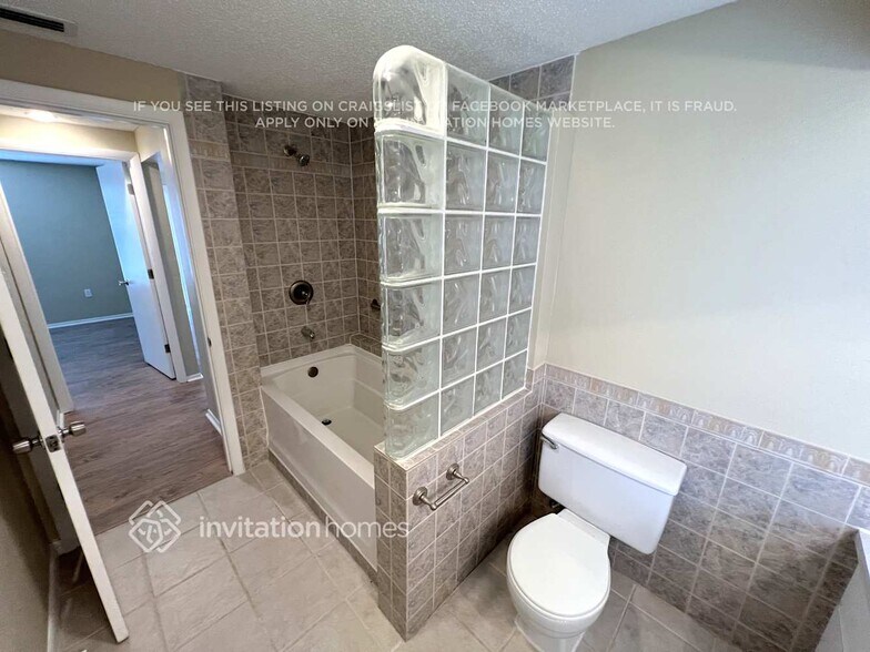 Building Photo - 1240 Waterside Ln