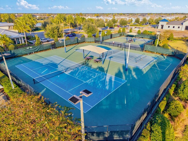 Building Photo - 5709 Silver Sun Dr