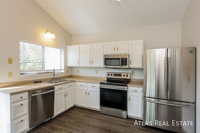 Building Photo - 2760 S Sedalia St