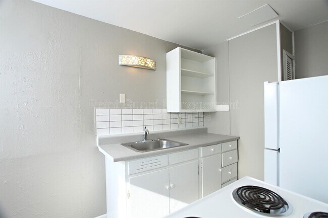 Building Photo - 2006 S Emporia St