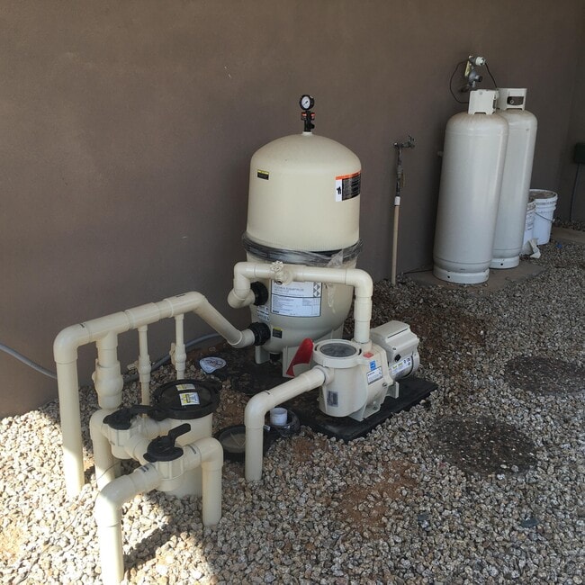 Building Photo - 26960 N 61st St